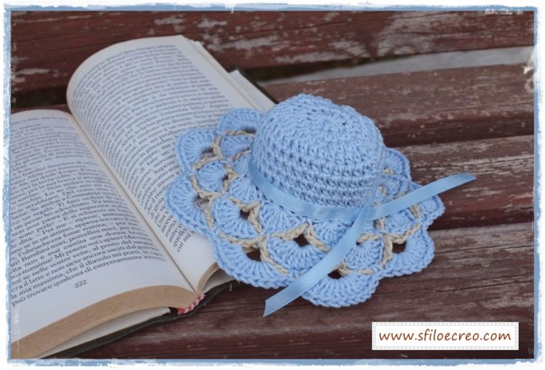 cappellino bomboniera con ventaglietti
